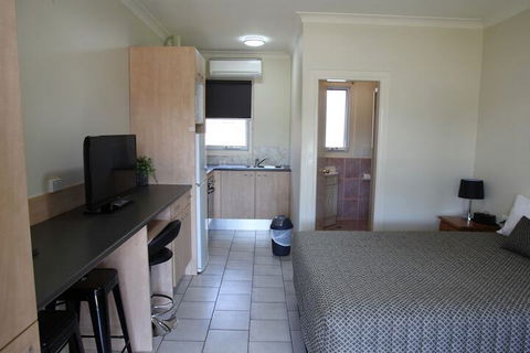 Tumut Apartments - Darwin Holiday 3