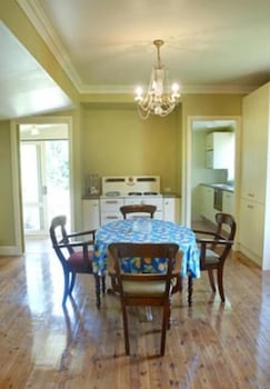 Leura Lady - Darwin Holiday 5