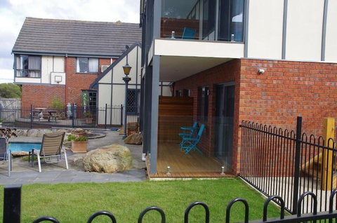 The View On Grossmans - Darwin Holiday 4