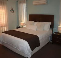 Baudins of Busselton B  B - Darwin Holiday