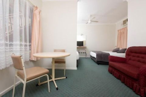 Jasmine Lodge Motel - Darwin Holiday 7