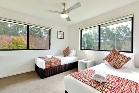 Apex Park Holiday Apartments - Darwin Holiday 6