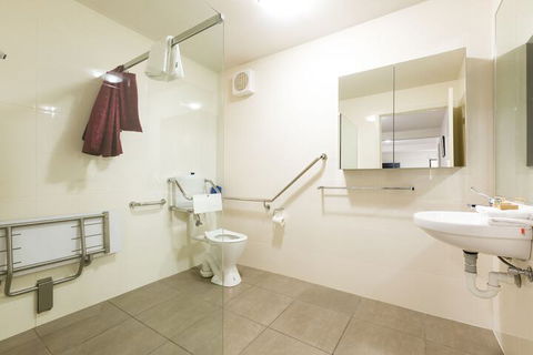 Apex Park Holiday Apartments - Darwin Holiday 5