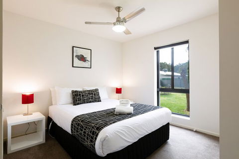 Apex Park Holiday Apartments - Darwin Holiday 4