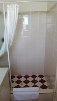 Anchorage Guest House - Darwin Holiday 3