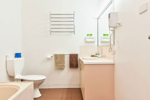 Holbrook Town Centre Motor Inn - Darwin Holiday 6