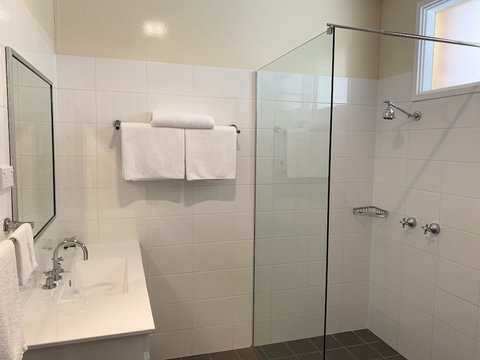 Bishop's Lodge Motor Inn - Darwin Holiday 6