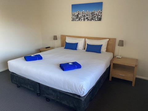 Bishop's Lodge Motor Inn - Darwin Holiday 5