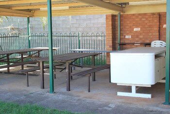 Peak Hill Golden Peak Budget Motel - Darwin Holiday 1