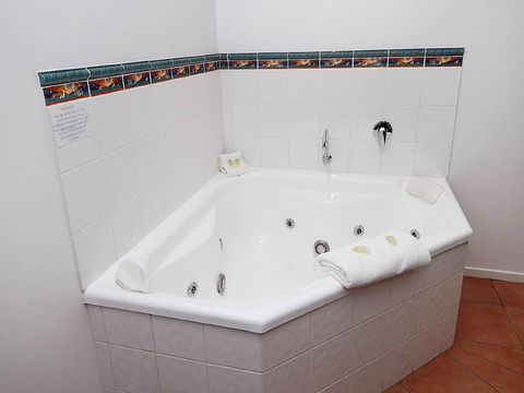 Browns Plains Motor Inn - Darwin Holiday 2