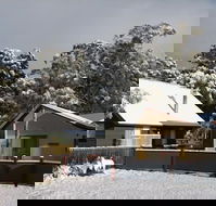 Derwent Bridge Chalets  Studios - Darwin Holiday