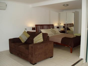 Hillcrest Guest House Cooktown - Darwin Holiday 6