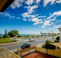 Esplanade Apartments at West Beach - Darwin Holiday