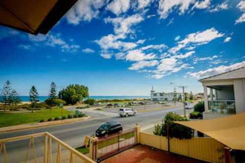 Esplanade Apartments At West Beach - Darwin Holiday 0