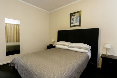 Esplanade Apartments At West Beach - Darwin Holiday 1