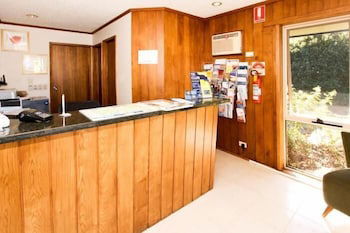 Blue Whale Motor Inn & Apartments - Darwin Holiday 1