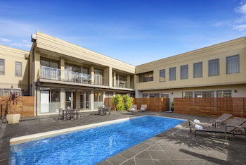 Quest Portland - Darwin Holiday 0