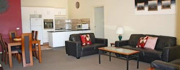 Aquarius Resort Holiday Apartments - Darwin Holiday 4