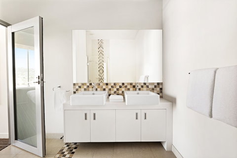 Mantra Charles Hotel - Darwin Holiday 2