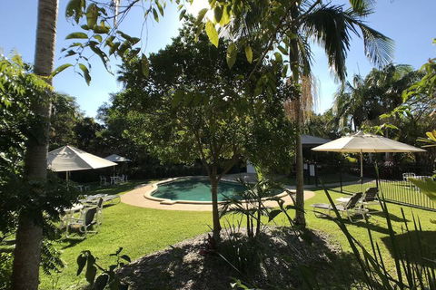 Treetops Lakeside Guesthouse - Darwin Holiday 7