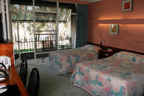 Riverview Motel Deniliquin - Darwin Holiday 4