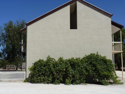 Coonawarra Motor Lodge - Darwin Holiday 0