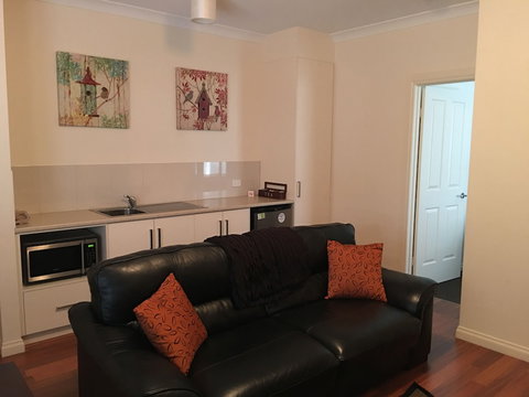 Hahndorf Oak Tree Cottages - Darwin Holiday 0