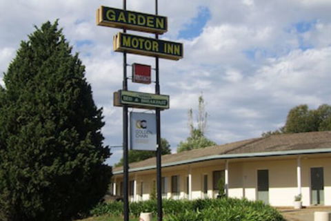 Golden Chain Garden Motor Inn - Darwin Holiday 0