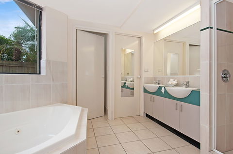 Windward Passage Holiday Apartments - Darwin Holiday 4