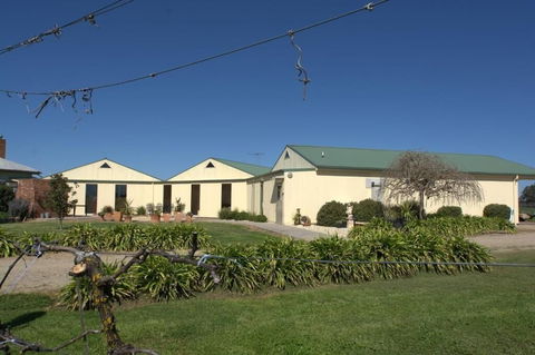 Milawa Muscat Retreat B&B - Darwin Holiday 1