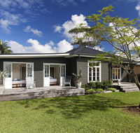 Black Fox - Darwin Holiday