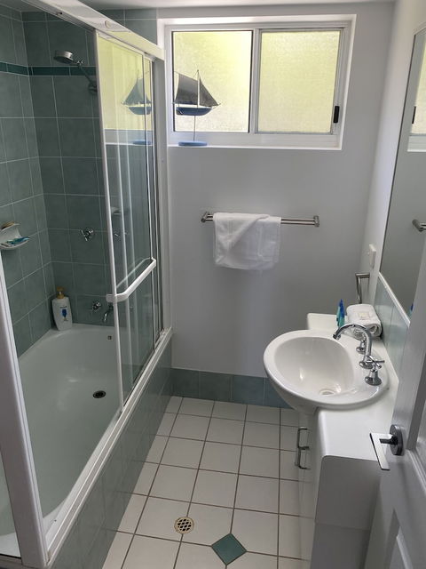 Aqua Promenade Beachfront Apartments - Darwin Holiday 5