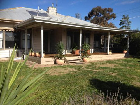 Ploughmans On Ivy - Darwin Holiday 0