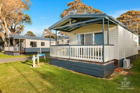 Cowes Caravan Park - Darwin Holiday 0