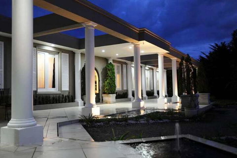 Norwood House Motel & Reception Centre - Darwin Holiday 2