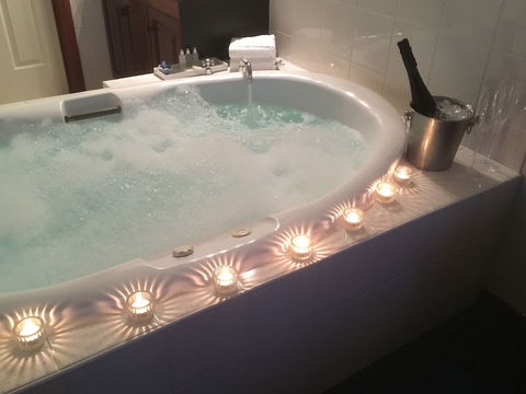 Wine And Roses B&B - Darwin Holiday 6