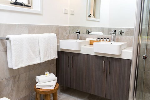 Howlong Golf Resort - Darwin Holiday 5