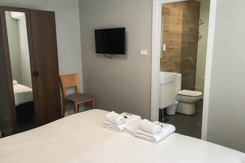 The Premier Hotel - Darwin Holiday 1