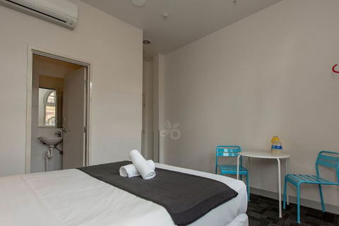 United - Darwin Holiday 5