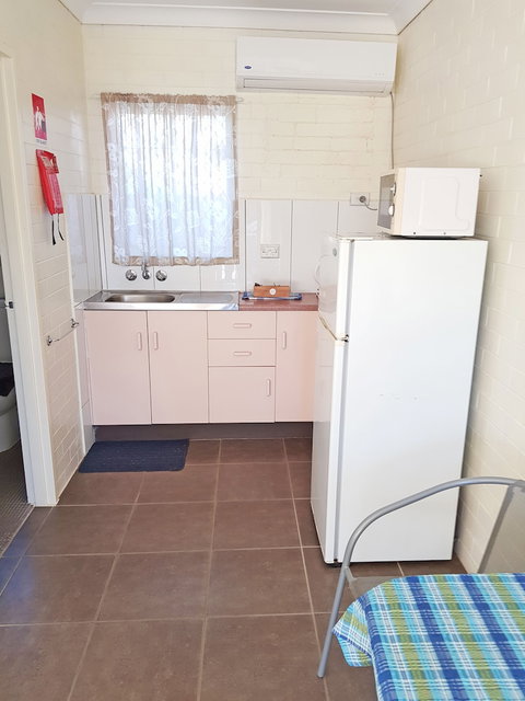 Maria Motel - Darwin Holiday 4