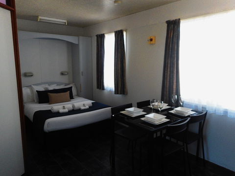 Two Shores Holiday Village - Darwin Holiday 1
