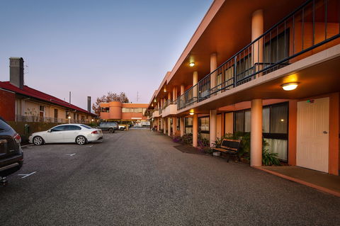 Albury Winsor Park Motor Inn - Darwin Holiday 1