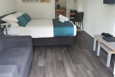 Beerwah Motor Lodge - Darwin Holiday 5