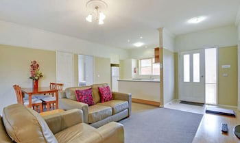 Traralgon Serviced Apartments - Darwin Holiday 2