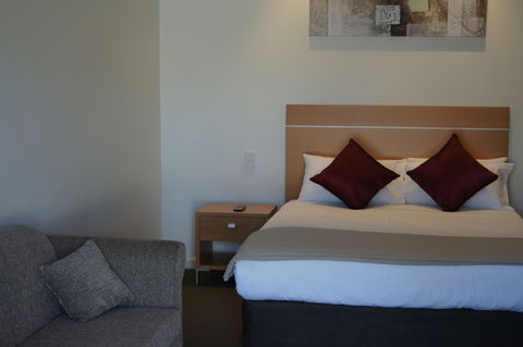 Burkes Hotel Motel - Darwin Holiday 3
