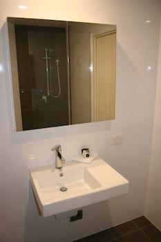 Apartment On King Street - Darwin Holiday 4