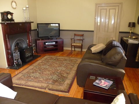 Country Bakehouse Accommodation - Darwin Holiday 5