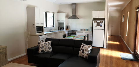 Jarrah Grove Forest Retreat - Adults Only - Darwin Holiday 2