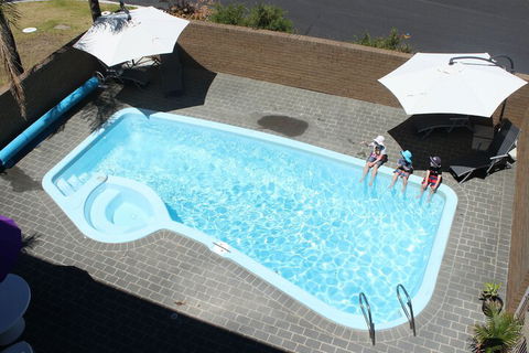 Narooma Palms Holiday Apartments - Darwin Holiday 2