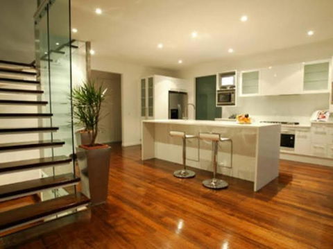 Ticies By The Sea - Darwin Holiday 0